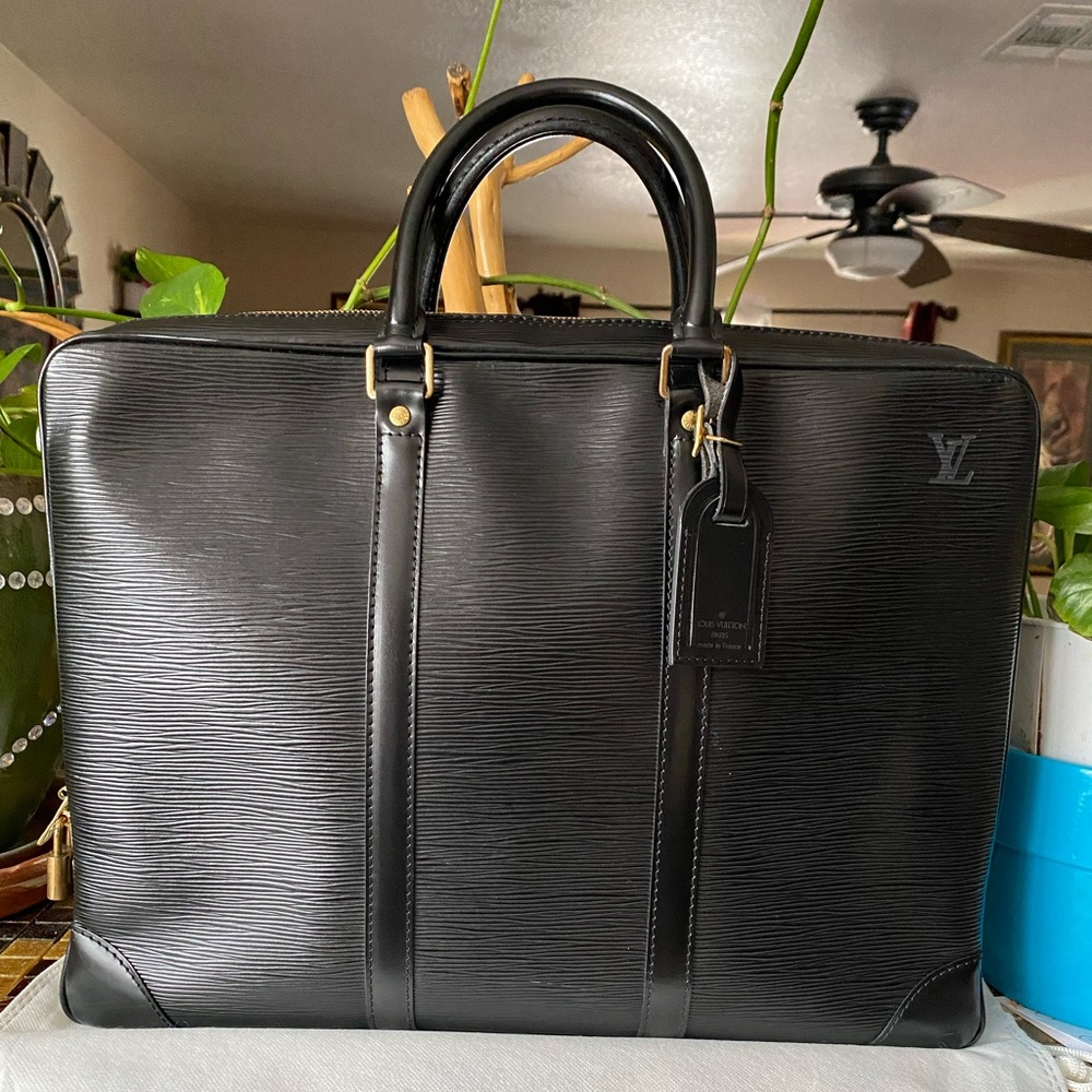 🖤❤️LOUIS VUITTON Epi Porte Documents Voyage With Name Tag and❤️🖤FIRM PRICE❤️🖤